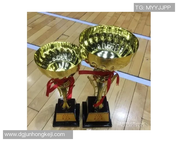 重庆羽毛球队与广州羽毛球队赛后状态分析与复盘总结